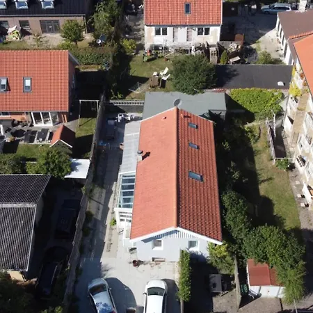 Διαμέρισμα Modern House With Outdoor Area And Free Parking